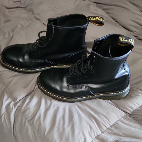 Dr. Martens Shiny Black Lace-Up Boots - Picture 2 of 5